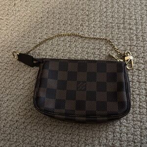 louis vuitton damier ebene mini pochette